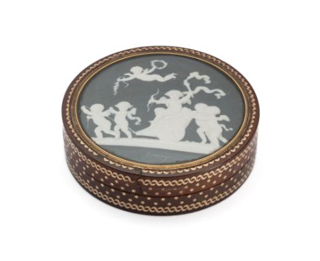 ˜A FRENCH BLOND HORN SNUFF BOX AND COVER WITH MINIATURE BY PIAT-JOSEPH SAUVAGE (1744-1818), PARIS, CIRCA 1800, circular, the 