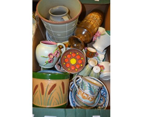 Ceramics - a Denby Glyn Colledge two handled bowl, signed;  Glyn Colledge signed mug;  Bretby blue bowl;  Hornsea egg cups et