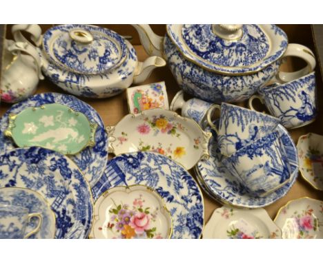 A Royal Crown Derby Mikado pattern large tea pot; another smaller, tea cups and saucers; Posie pattern trinkets; other Royal 