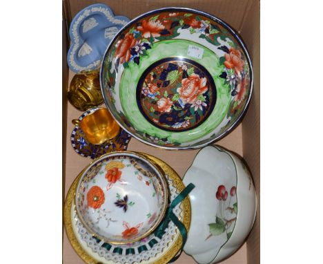 Ceramics- a Mailing lustre bowl; a Shelley bowl; a Coalport miniature quatrefoil cup and saucer; Wedgwood; Royal Worcester, e