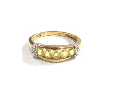 9ct gold diamond &amp; peridot ring 2.6g 
