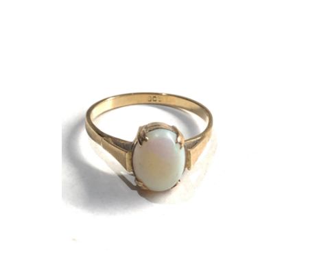 9ct gold opal ring 1.7g 