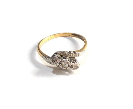 18ct gold diamond ring 2.9g 