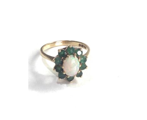 Vintage 9ct gold emerald &amp; opal ring 2.8g 