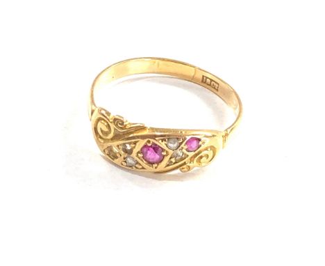 Antique 18ct Gold ornate ring w/ diamond and ruby detail stones missing (2.3g) 