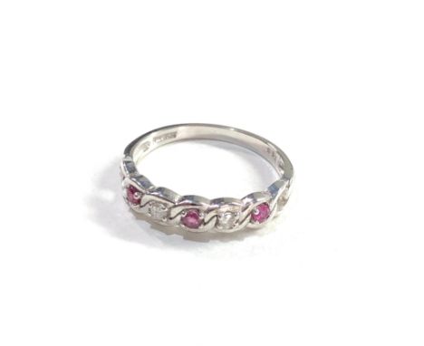 9ct white gold ruby &amp; diamond ring 2.4g 