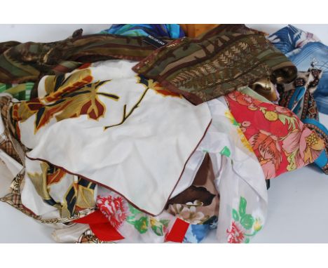A large quantity of vintage ladies silk scarves. 