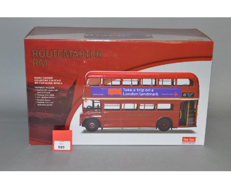 Sun Star 1:24 scale Routemaster RM diecast model bus. Boxed and VG.