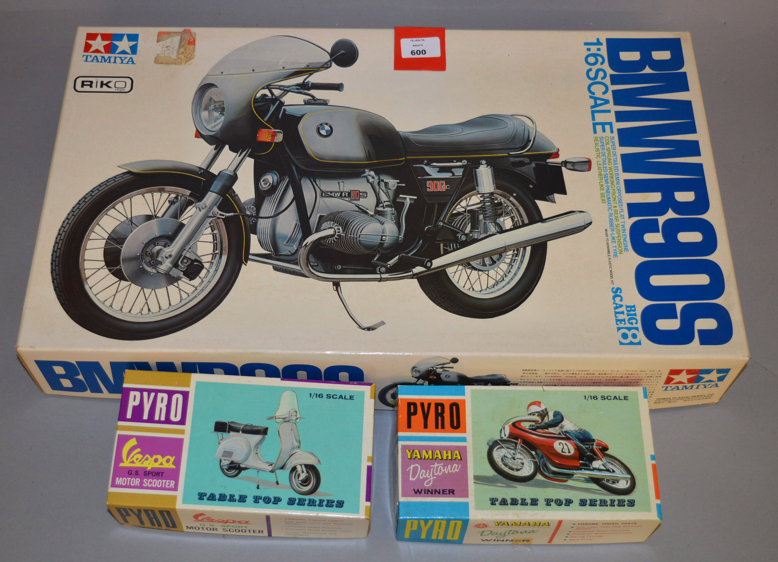 Tamiya 1:6 scale BMW R90S motorcycle plastic model kit. Appears