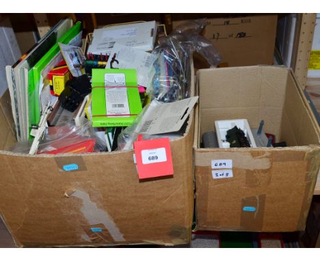 Quantity of model railways accessories, including cardboard kits, books, figures, items for spares or repair, empty boxes, et