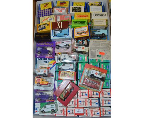 A good quantity of smaller scale diecast models, mostly by Matchbox from various different series including NFL, American Lea