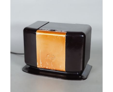 Philips A48U Röhrenradio um 1941/42Rundfunkempfänger von Philips France, Paris um 1941/42. Model Arpège 48U (A48U). Intaktes 