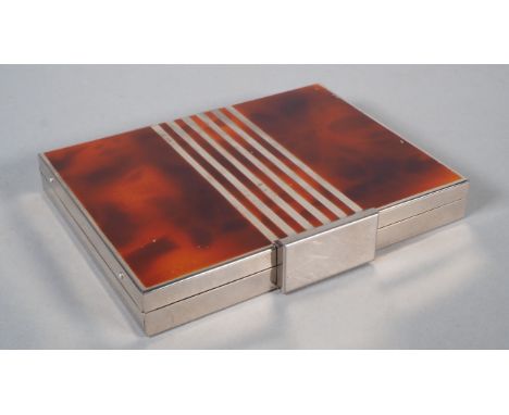 Art-Deco Kosmetik Boxaufklappbare Schminkbox mit Inhalt (eingetrocknet). Aufklappbare Innenfächer. Deckel innen mit facettier