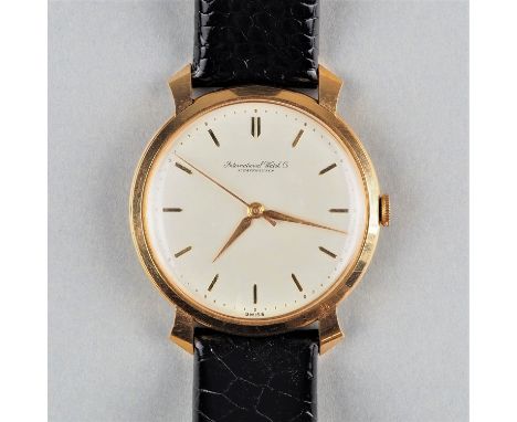 IWC Schaffhausen, Shark Fin "Sharky", 18K Gold, 1957Vintage Herrenarmbanduhr in 18K Goldgehäuse mit den markanten namensgeben