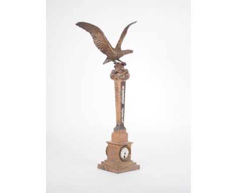 Deutsches Kaiserreich: Adleruhr, um 1900Auf viereckiger Plinthe stehendes hohes Postament, im unteren Bereich eingebautes Uhr