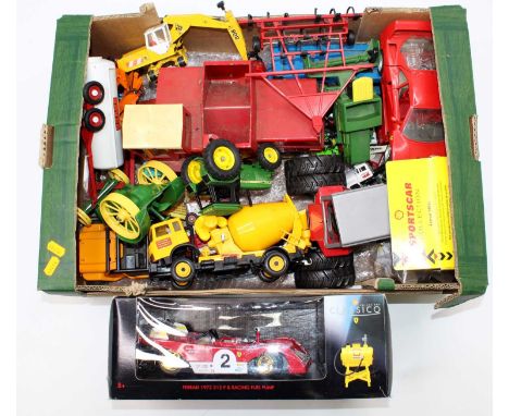 A tray containing a collection of mixed play-worn farming and construction diecast toys including a Siku John Deere Tractor, 