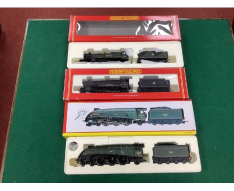 Three Hornby 'OO' Gauge/4mm Boxed Steam Tender Locomotives, comprising Ref No R2088 "Barum Castle" BR green R/No 5097; Ref No