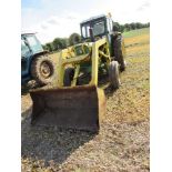 John Deere 2130 2wd tractor, comes with foreloda type G2A, fore end loader and bucket working order,