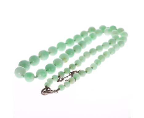 Individually knotted, graduated Jade necklace with sterling silver clasp. Measures approx. 24cm. Tested to sterling silver. W