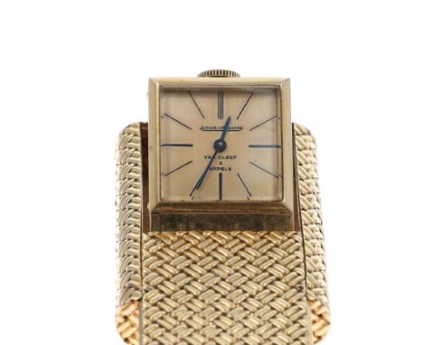 Jaeger Le Coultre - Mid-Century Van Cleef & Arpels Travel Clock in 18K. Hand wind movement. Case made from 18ct yellow gold.A