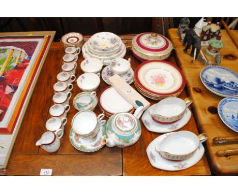 A quantity of various tea and dinnerware to include Hammersley, Royal Grafton, Tuscan etc.
