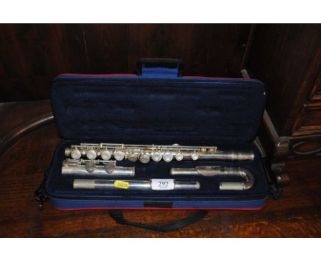 A JP 11CH plate flute in case