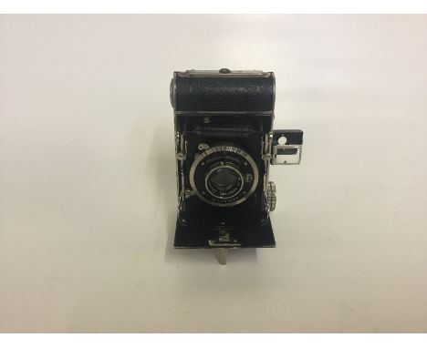 Goldi 127
Serial No:3009800
Lens: 50mm Zecanar
Age of Item: 1930s
