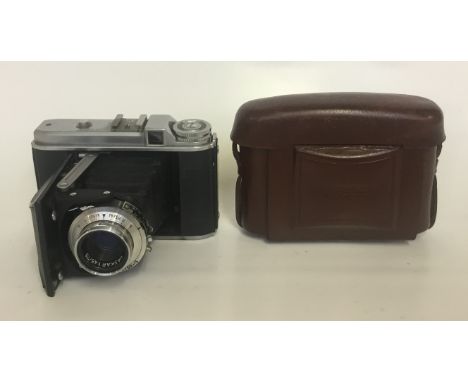 Voigtlander Perkeo I Camera
Lens: 75mm Vaskar
Accessories: Leather Case
Age of Item: 1950
