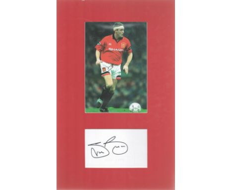 Football Steve Bruce signed 16x10 Manchester United mounted signature piece includes signed white card and unsigned colour ph