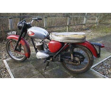BSA Bantam D7 175 (believed to be 1961) motorcycle,registration number THV 872, no papers, missing headlamp unit, and requiri