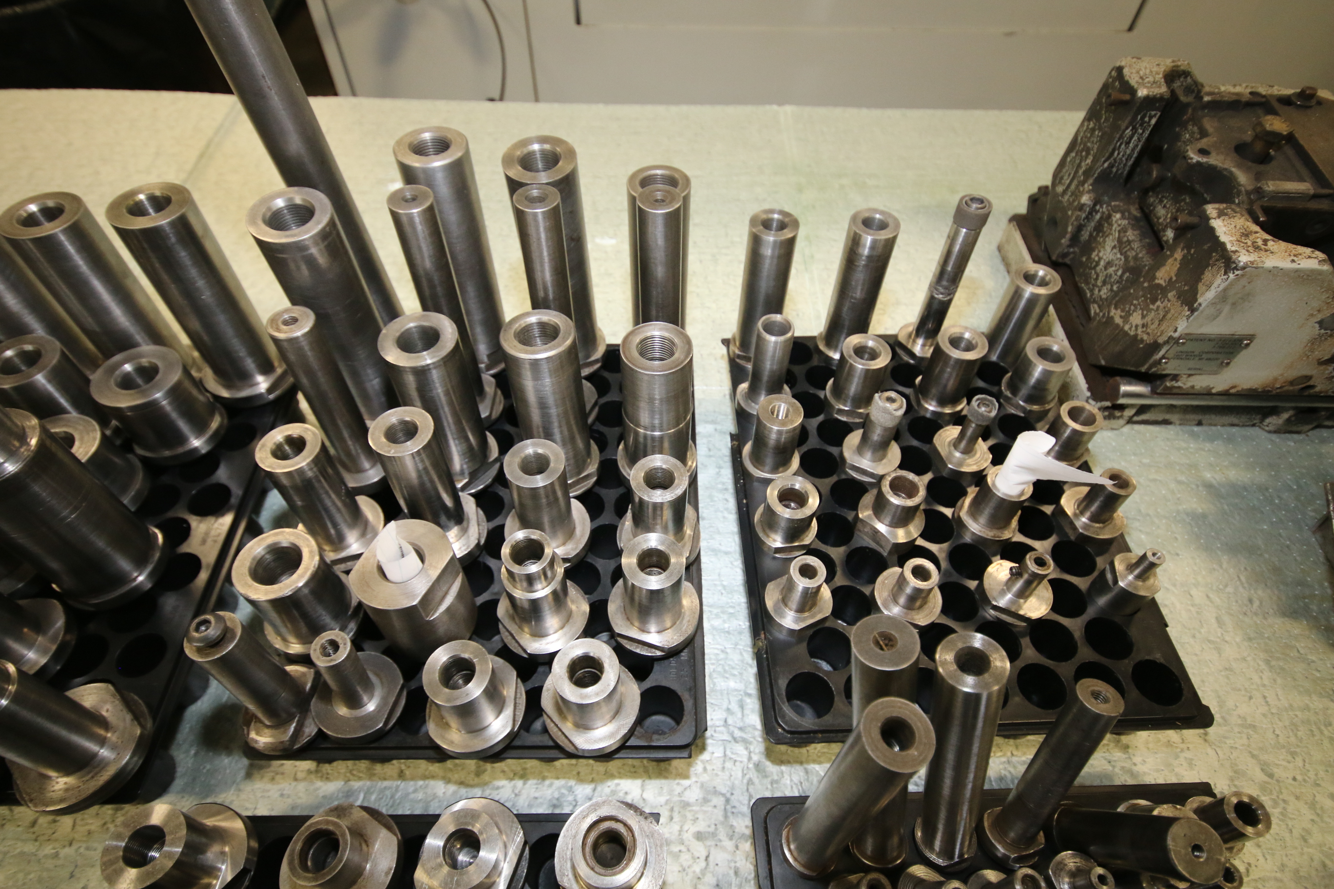 Assorted ID Quills for Okuma and Overbeck Grinders, Setco and GMN spindles thread diameter sizes