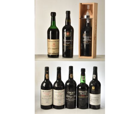 Grahams Vintage Port 1970 1 bt MS Signs Seepage Grahams Vintage Port 1977 1 bt Grahams Quinta do Malvedos 1978 Vintage port 1