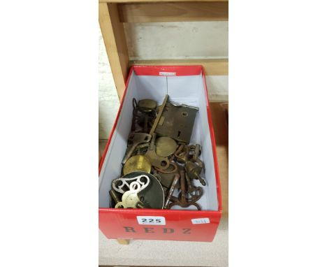 BOX OF CLOCK KEYS, LOCKS ETC