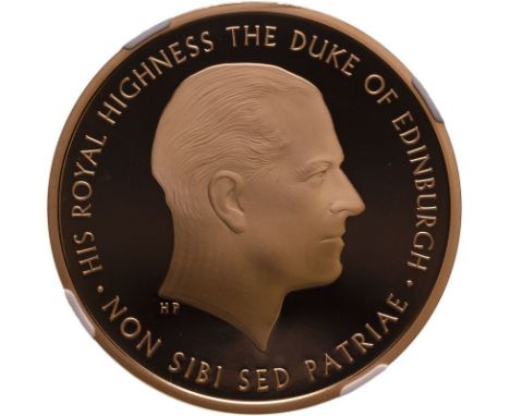 UNITED KINGDOM. Elizabeth II, 1952-2022. Gold 5 pounds, 2017. Royal Mint. Proof. Celebrating the retirement of HRH Prince Phi