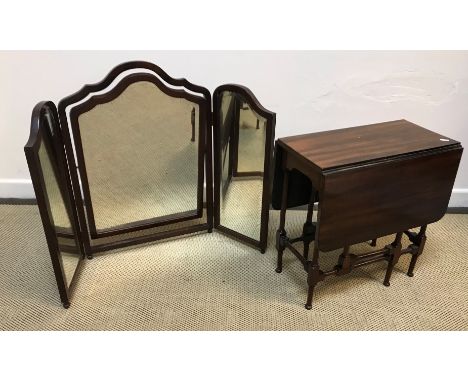 An Edwardian mahogany drop leaf gate leg spider leg table in the Georgian manner 79 cm x 50 cm x 51.5 cm high together with a