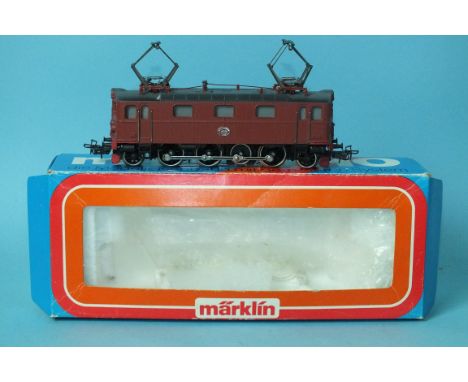Märklin HO gauge, 3030 Swedish 2-6-2 pantograph electric locomotive no.884, (boxed).