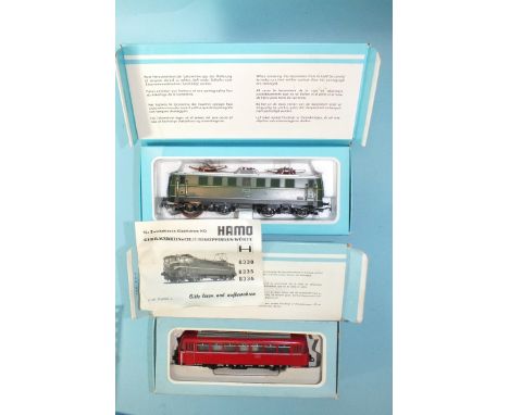 Märklin Hamo HO gauge, 8336 pantograph electric locomotive and a Märklin 3016 rail bus, (boxed), (2).