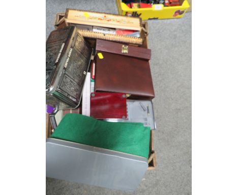 A TRAY OF ASSORTED COLLECTABLES TO INCLUDE PENS, PLAYING CARDS, GAMES ETC 