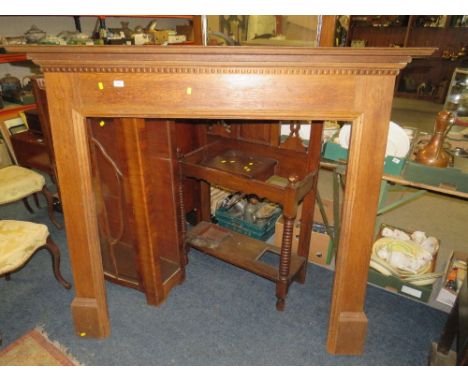 A VINTAGE OAK FIRE SURROUND W-157 CM