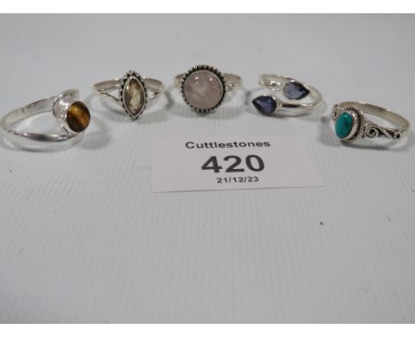 A COLLECTION OF VINTAGE 925 SILVER RINGS TO INCLUDE CITRINE, OPAL,  AMETHYST, TIGERS EYE
