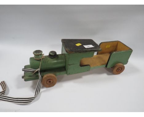 VINTAGE WOODEN PULL ALONG TOY TRAIN