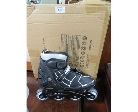A PAIR OF BOXED NEW WESKATE XMBT 1003 LIGHT UP WHEEL IN-LINE SKATES