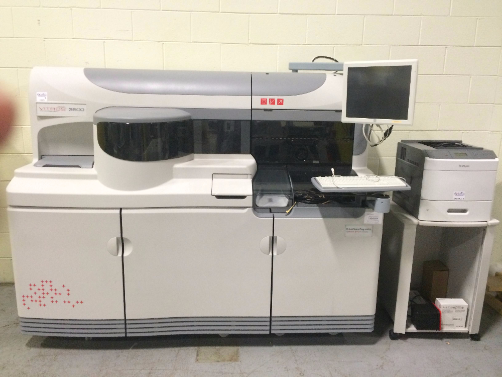 Ortho VITROS 3600 Immunodiagnostic System, 200240 V, 50/60 Hz, 16 A