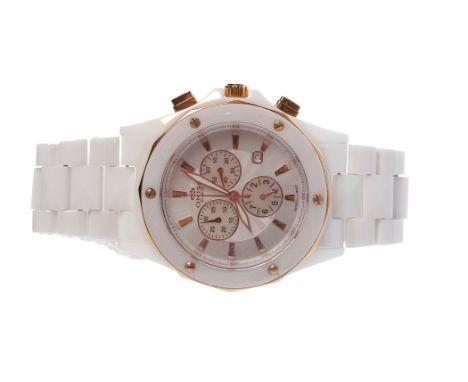 GENTLEMAN'S ONISS PARIS CERAMIC CHRONOGRAPH WRISTWATCH
reference ON620-M, quartz movement, the guilloché dial with applied gi