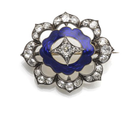 Brosche mit Emaille &amp;amp; DiamantenDeutschland Ende 19.Jh.3,2 x 2,8 cmSilber mit 585/000 Gelbgold (getestet) und blauer E