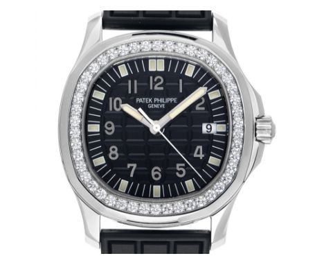 Patek Philippe Aquanaut200934 mmDiamanten, 34 mm, Edelstahl, Zifferblatt in schwarz mit Aquanaut-Motiv, polierte Zeiger, Saph