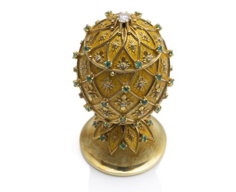 Prächtiges Präsentosterei mit Brillanten &amp;amp; SmaragdenH 7,8 cm750/000 Gelbgold (getestet), Transluzid-Emaille, besetzt 