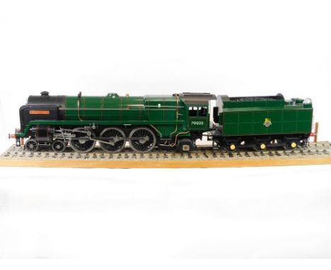 WESTERN STAR 3.5 GAUGE MODEL LOCOMOTIVE. A 3.5 gauge static model on display track of 4-6-2 Class 7MT Western Star steam loco