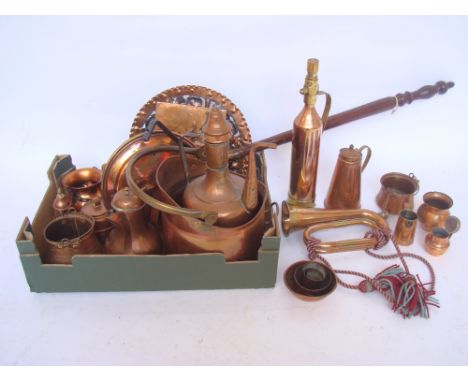 A mixed lot of copper and brass comprising brass fire extinguisher with wall bracket, premier brass bugle, coal scuttle, warm