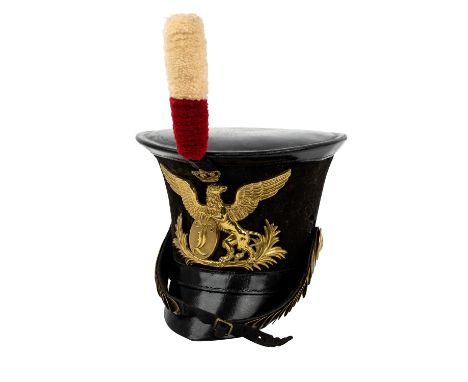 Baden - Hoher Tschako der Infanterie um 1837, Wappenschild mit "L" für Großherzog Leopold, weiß-roter Pompon, Tschakodeckel s
